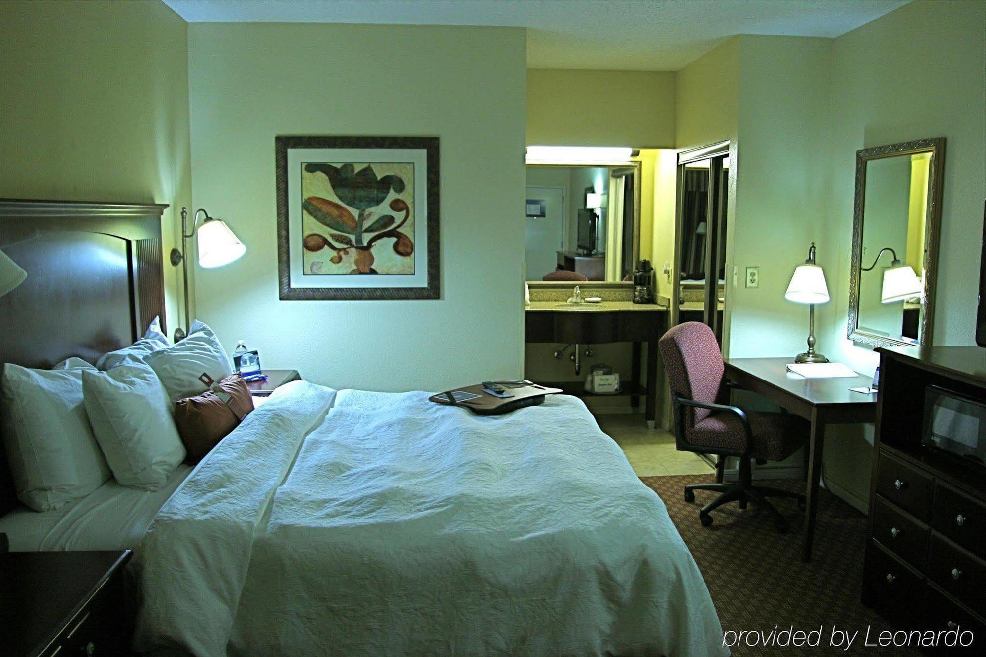 Baymont Inn & Suites By Wyndham The Woodlands Shenandoah Pokoj fotografie
